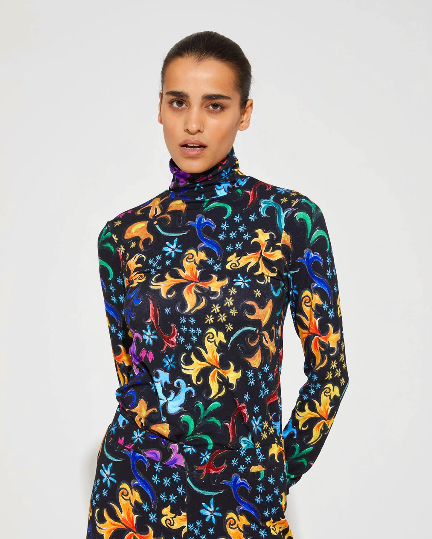 Salome Pulli Zwart