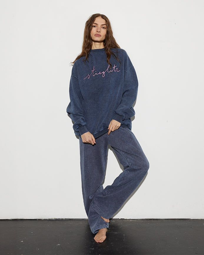 Worn Out Sweater | Washed blue
