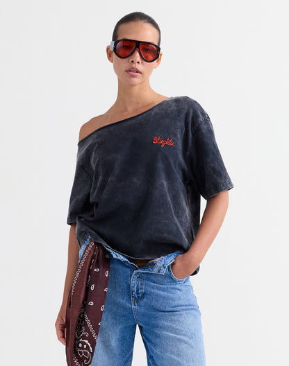Lucio Off-Shoulder T-shirt | Black